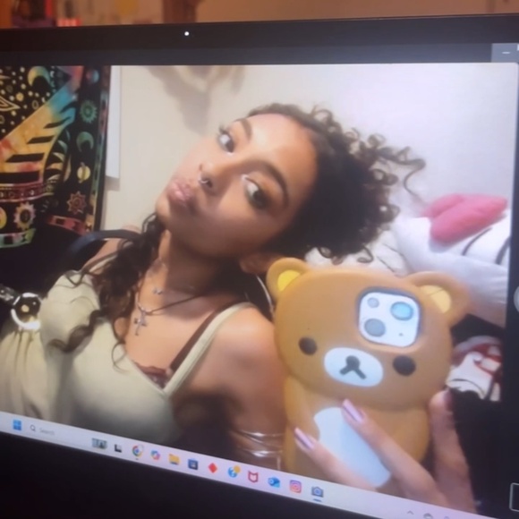 Meet your Posher, Arnell - Picture 1 of 1